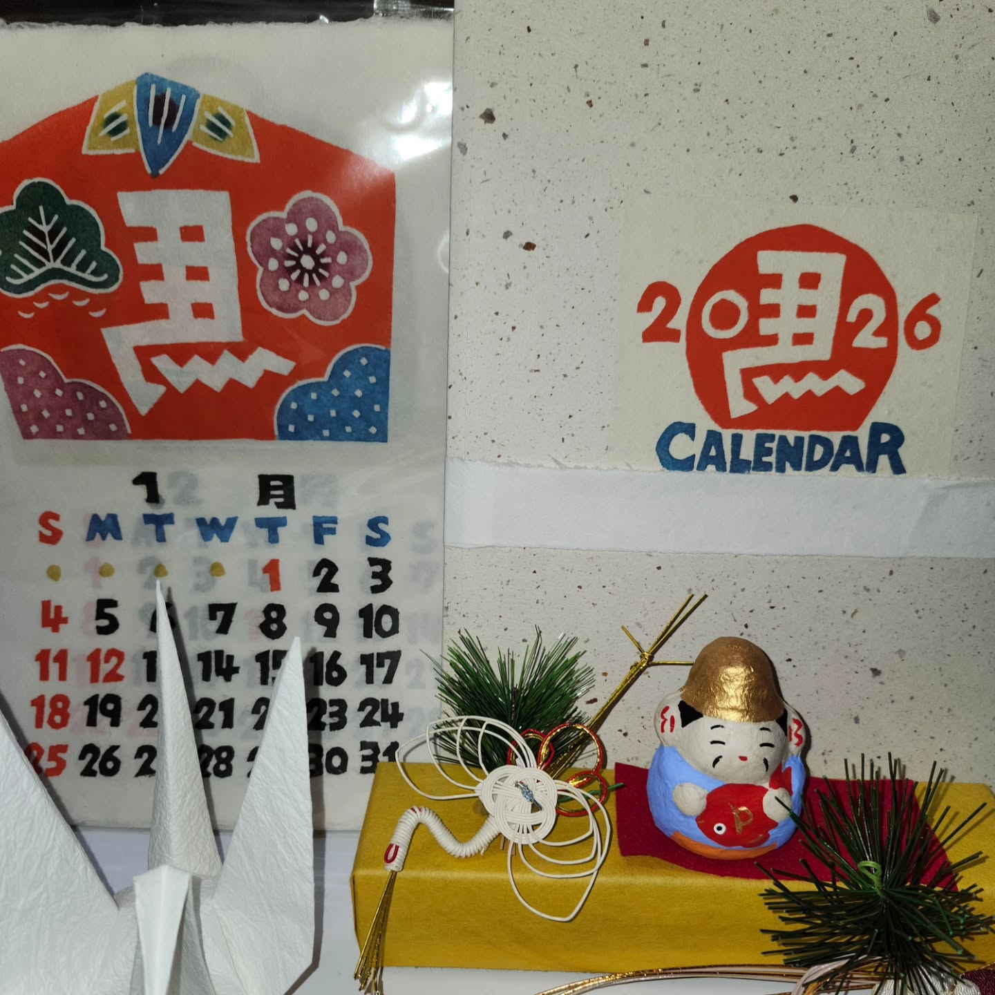 年末年始休館のお知らせ12月も残りわずかとなりました。本年もたくさんの皆様に桂樹舎の品々、お手に取り喜んでいただけたこと、ありがとうございました。来年もどうぞよろしくお願いいたします。桂樹舎和紙文庫は明日より年末年始休業になります。和紙文庫　12月27日15時閉店　　　　　　　28日～1月10日休館  1月11日より通常会館桂樹舎　12月28日～1月4日休業　　　　1月5日仕事始め詳しくはホームページをご覧ください。良いお年をお迎えください。#年末年始#和紙#手すき和紙#和紙文庫 #富山市#八尾#良いお年を#休業日